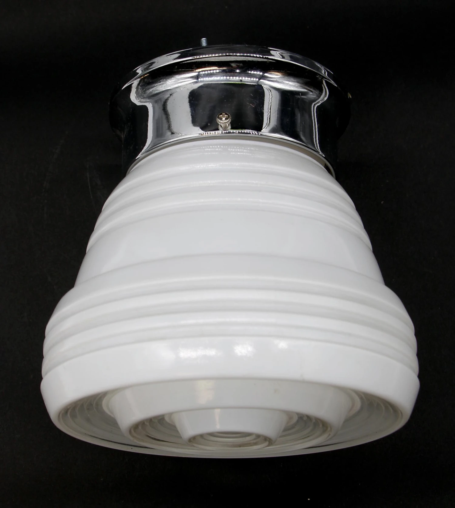 Vintage Concentric Circles Glass 7 In. Flush Mount Light 5 Vintage Concentric Circles Glass 7 In. Flush Mount Light - Image 3