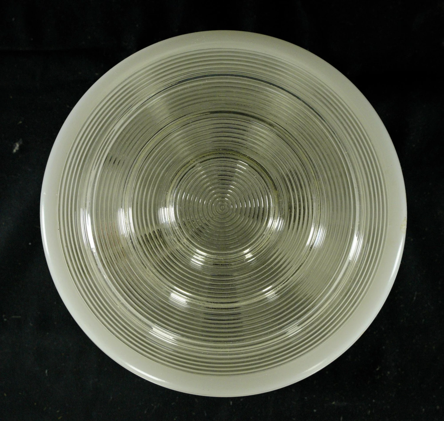 Vintage 8.75 In. Round Glass With Chrome Flush Mount Ceiling Light 5 Vintage 8.75 In. Round Glass With Chrome Flush Mount Ceiling Light - Image 3