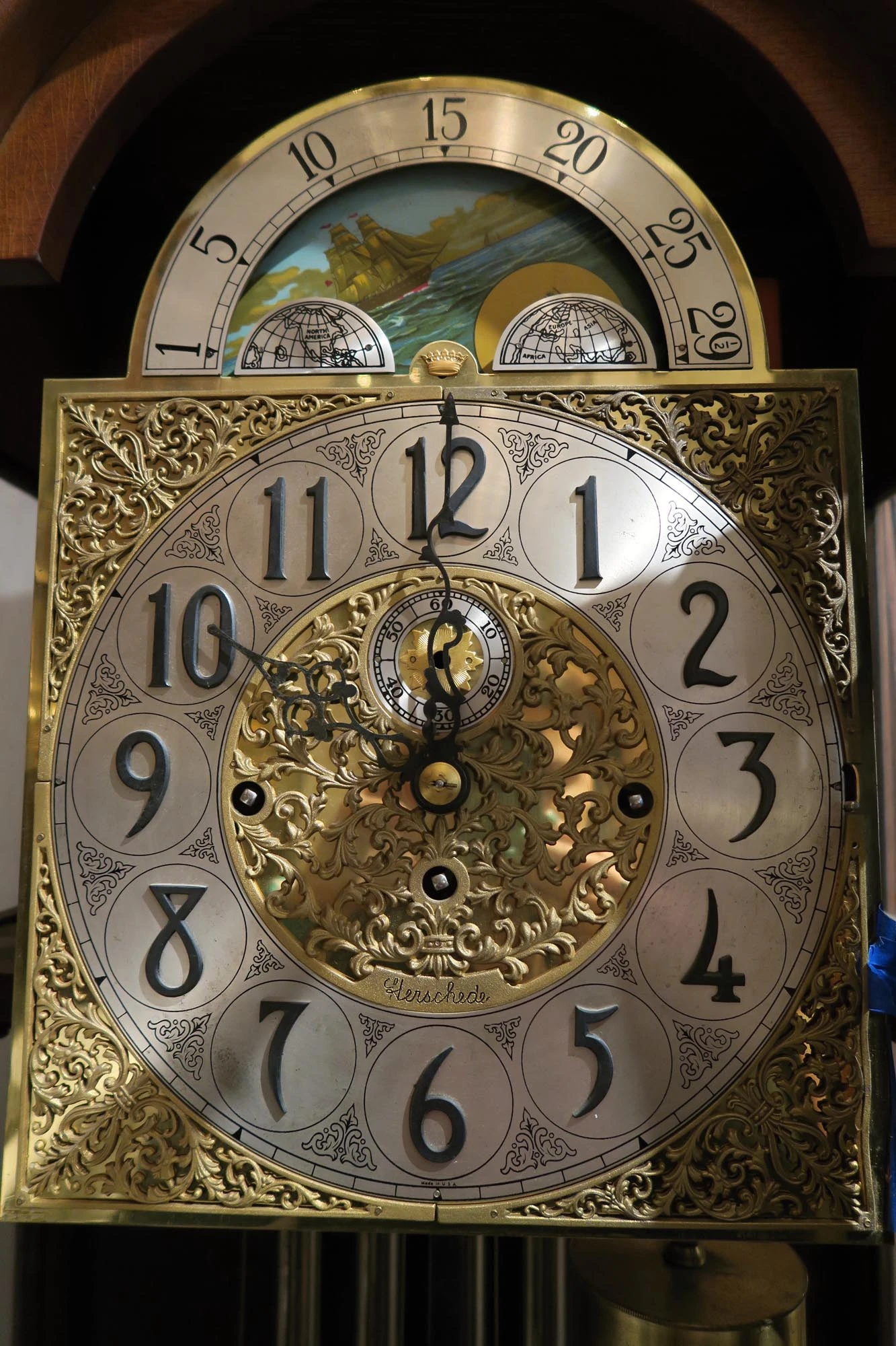 1950s Herschede Whittier Model #217 Grandfather Clock 9 1950s Herschede Whittier Model #217 Grandfather Clock - Image 7