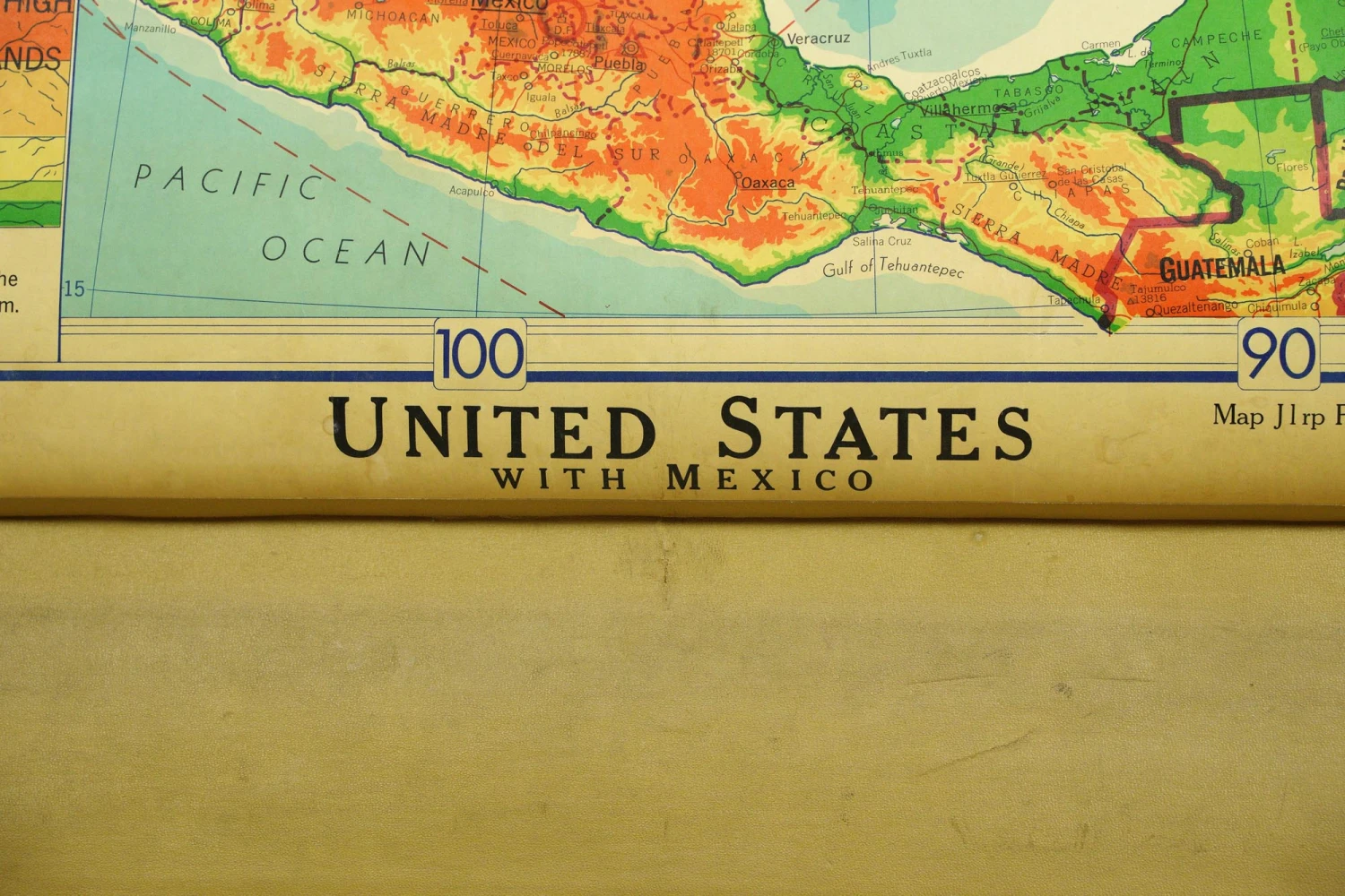 1964 Denoyer Geppert Series Canvas Mid America Roll Up Map 4 1964 Denoyer Geppert Series Canvas Mid America Roll Up Map - Image 2