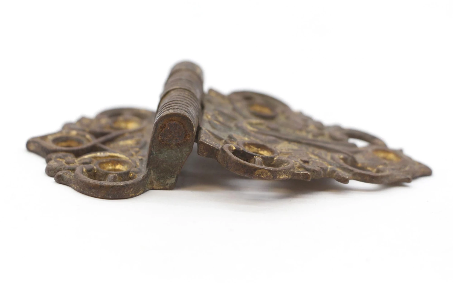 Antique 3.875 In. Victorian Bronze Offset Ice Box Hinge 4 Antique 3.875 In. Victorian Bronze Offset Ice Box Hinge - Image 2