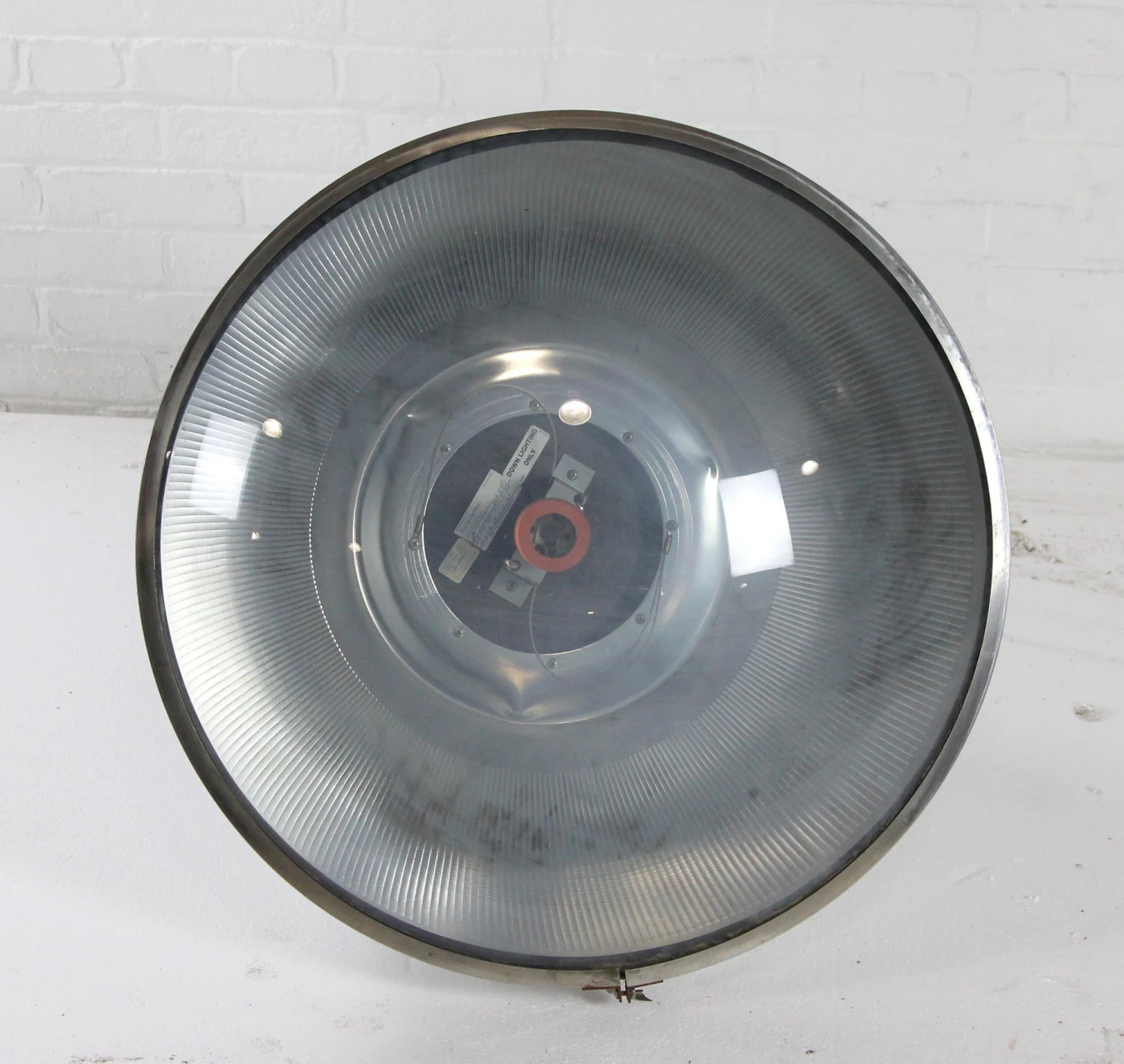 400 Watt Metal Halide Warehouse Flood Light With Pole Mount 5 400 Watt Metal Halide Warehouse Flood Light With Pole Mount - Image 3