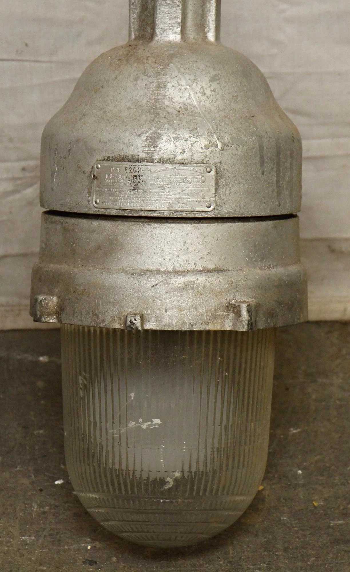 Industrial Explosion Proof Pendant Light 4 Industrial Explosion Proof Pendant Light - Image 2