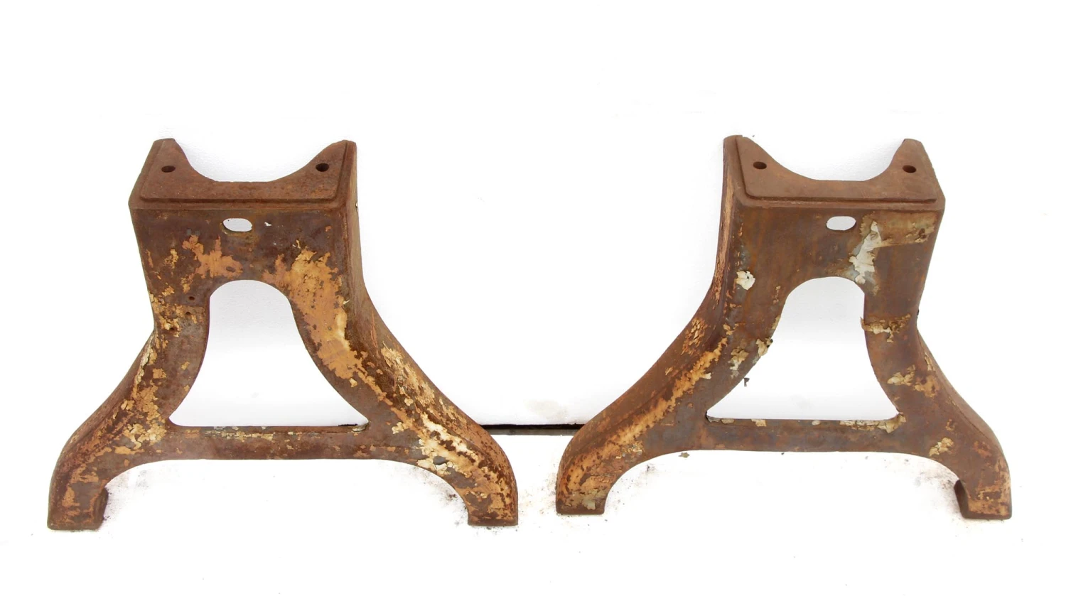 Pair Of 21.5 In. Rusted Machine Base Cast Iron Legs 4 Pair Of 21.5 In. Rusted Machine Base Cast Iron Legs - Image 2