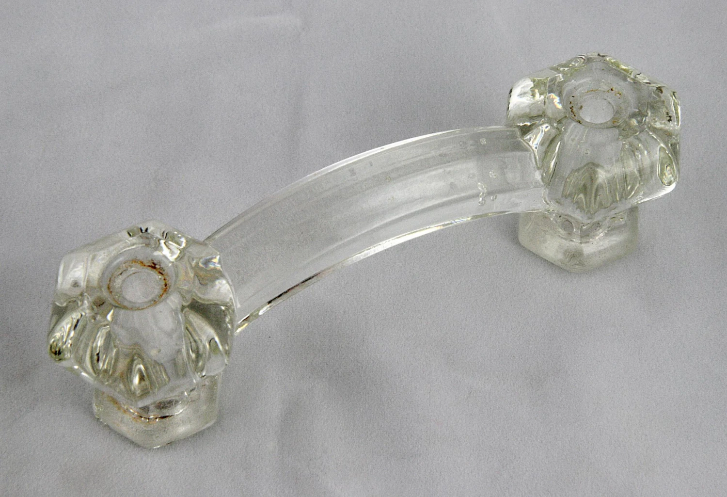 Vintage 4.125 In. Fluted Bridge Clear Glass Drawer Pull 6 Vintage 4.125 In. Fluted Bridge Clear Glass Drawer Pull - Image 4