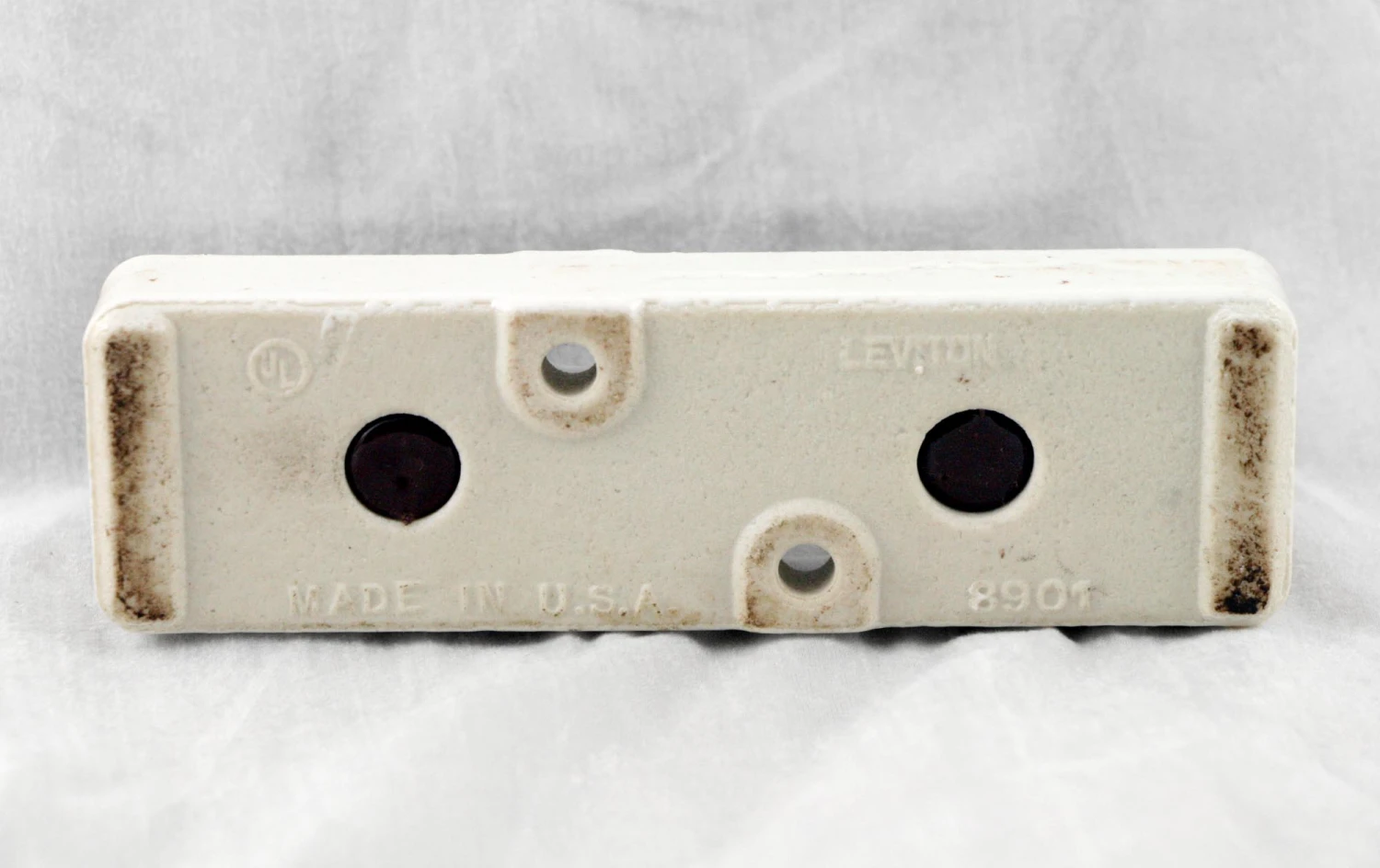 Leviton Fuse Block Holder 6 Leviton Fuse Block Holder - Image 4