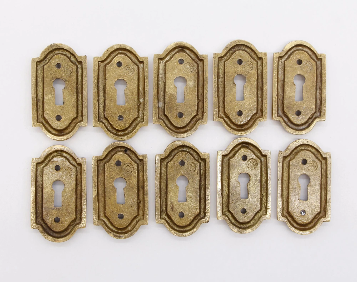 Set Of 10 Olde New Yale & Towne Brass Arched Rectangle Door Keyhole Covers 5 Set Of 10 Olde New Yale & Towne Brass Arched Rectangle Door Keyhole Covers - Image 3