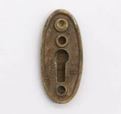 Antique Oval Brass 2 In. Draft Keyhole Cover 8 Antique Oval Brass 2 In. Draft Keyhole Cover -OGT Sale Store keyhole covers for sale q276103