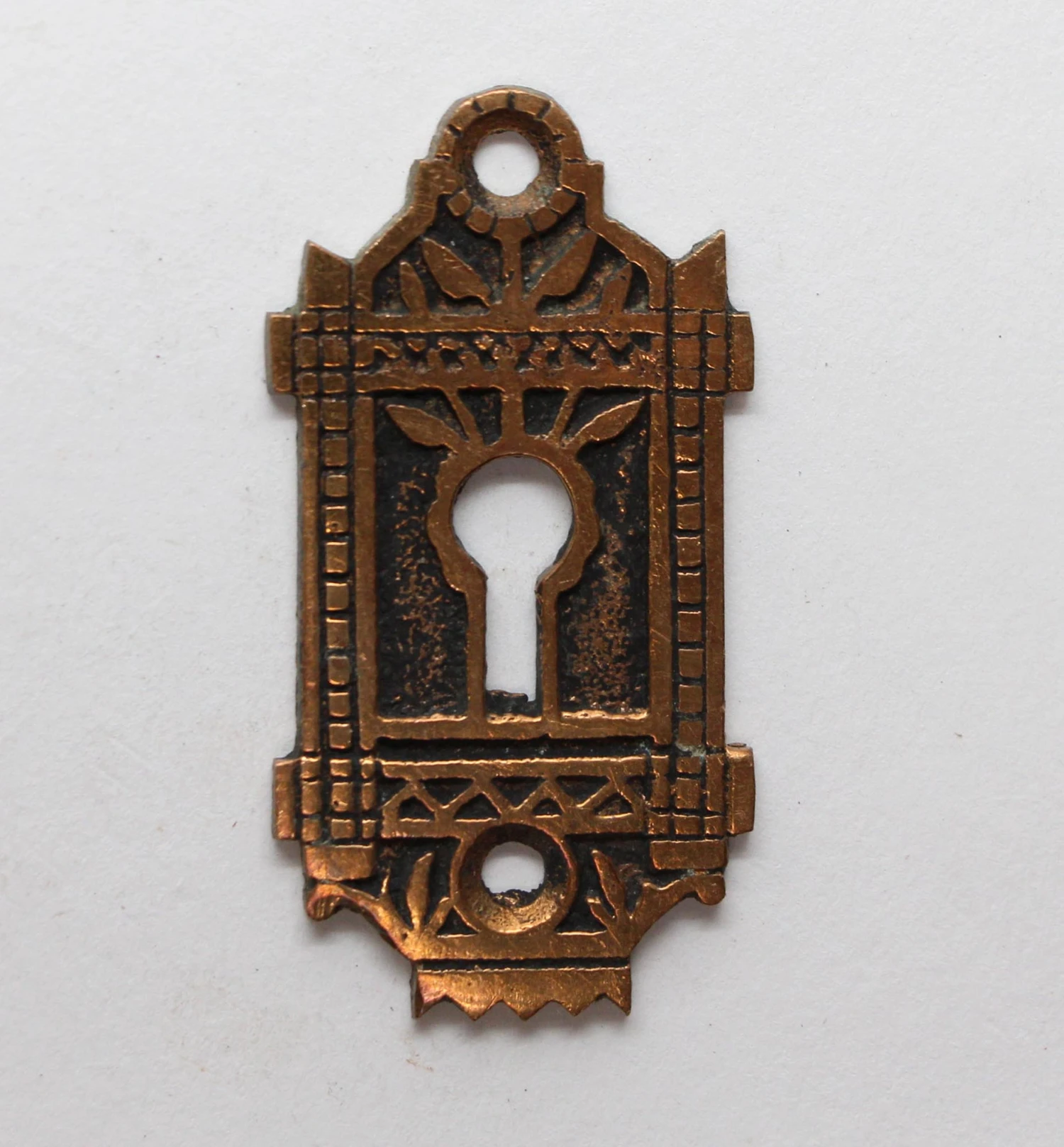 Highly Aesthetic Cast Bronze Keyhole Plate 3 Highly Aesthetic Cast Bronze Keyhole Plate
