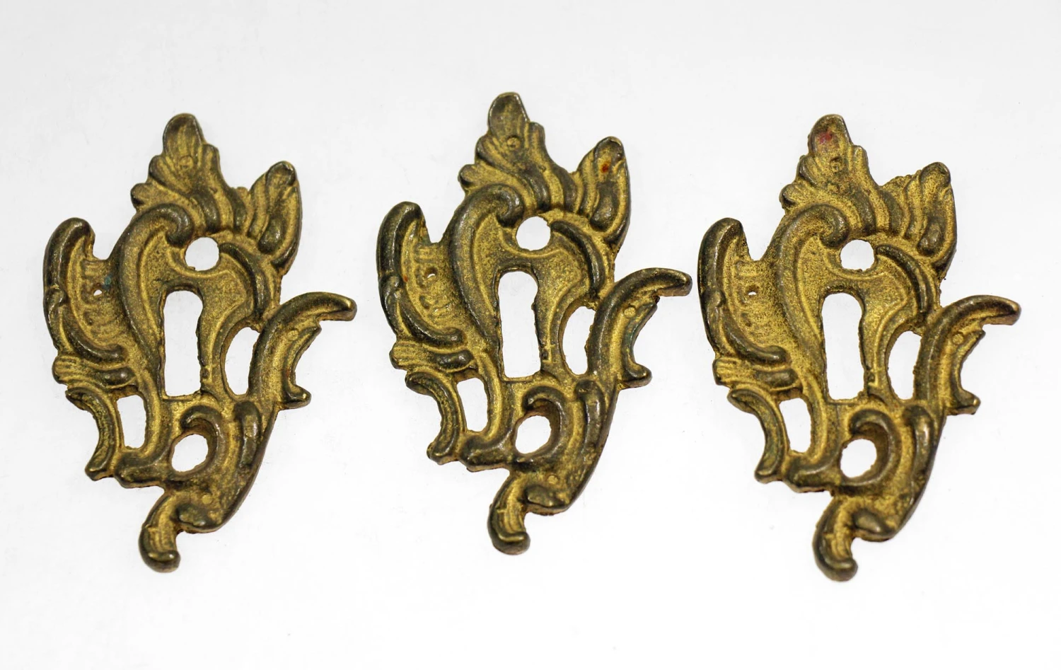 Antique 3.5 In. Bronze Art Nouveau Door Keyhole Cover Plate 4 Antique 3.5 In. Bronze Art Nouveau Door Keyhole Cover Plate - Image 2