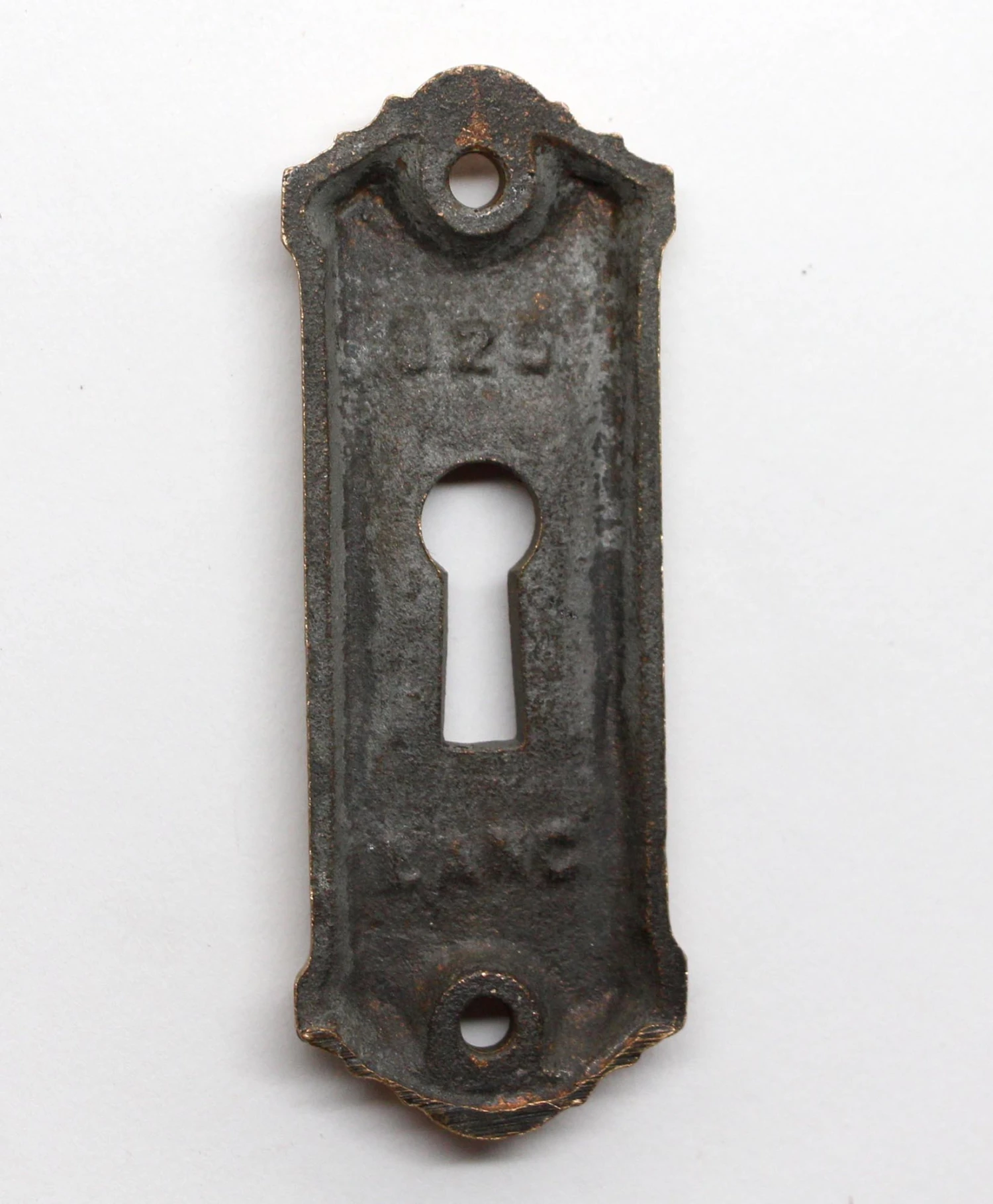 Victorian Cast Brass Ornate Keyhole Plate 4 Victorian Cast Brass Ornate Keyhole Plate - Image 2