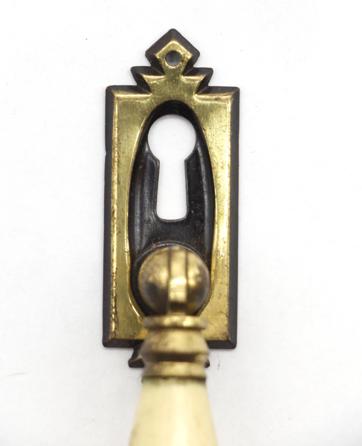 Vintage Pressed Brass Keyhole Cover With Plastic Pull 4 Vintage Pressed Brass Keyhole Cover With Plastic Pull - Image 2