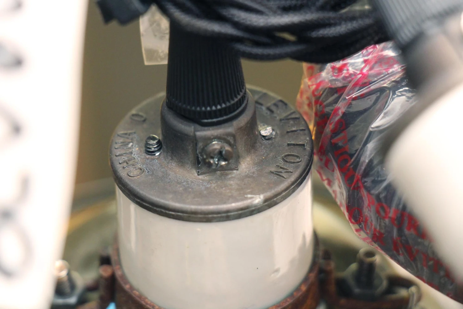 Modern Green 8.25 In. Industrial Enameled Metal Pendant Light 6 Modern Green 8.25 In. Industrial Enameled Metal Pendant Light - Image 4