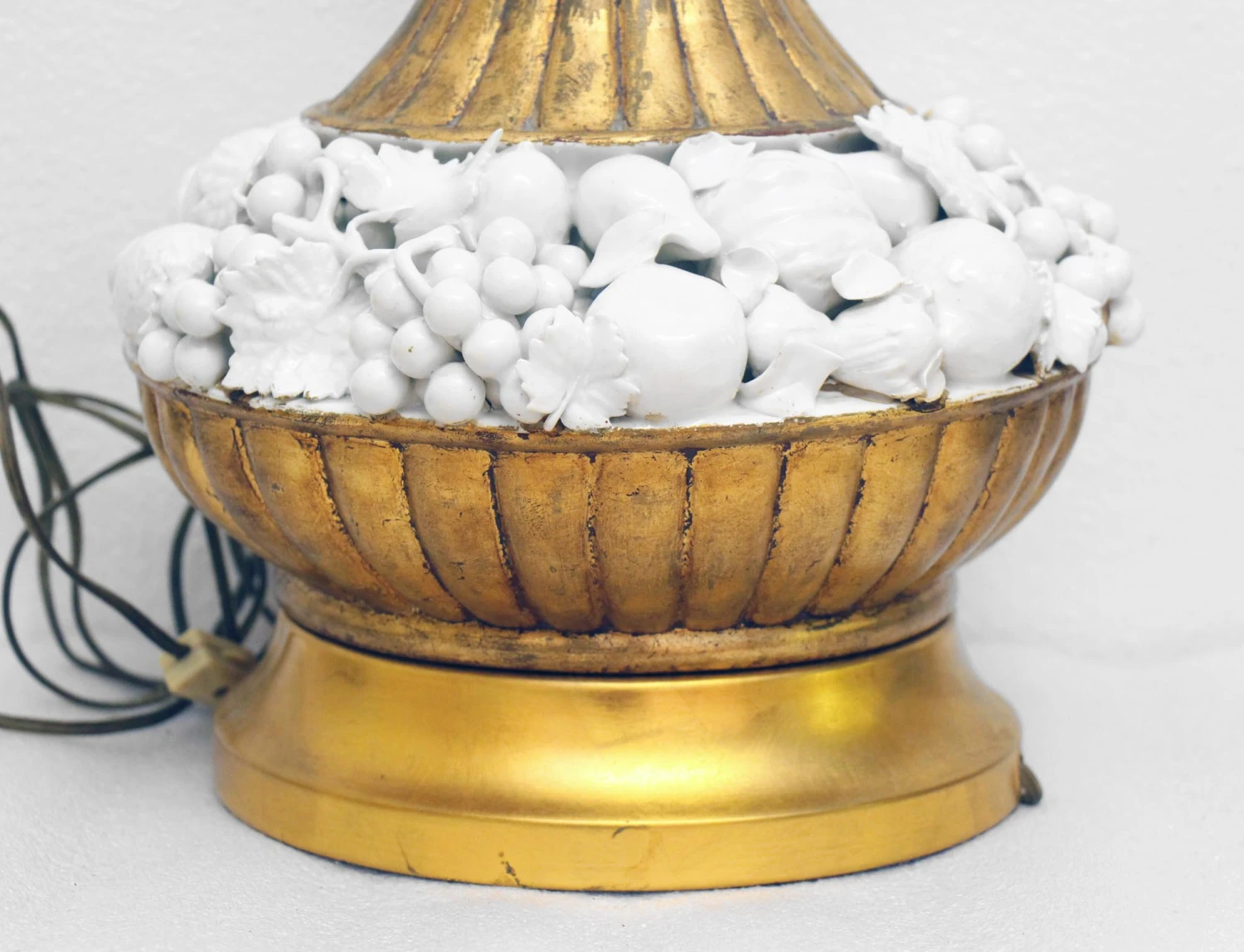 Vintage Italian White Ceramic Gold Finish Table Lamps 6 Vintage Italian White Ceramic Gold Finish Table Lamps - Image 4