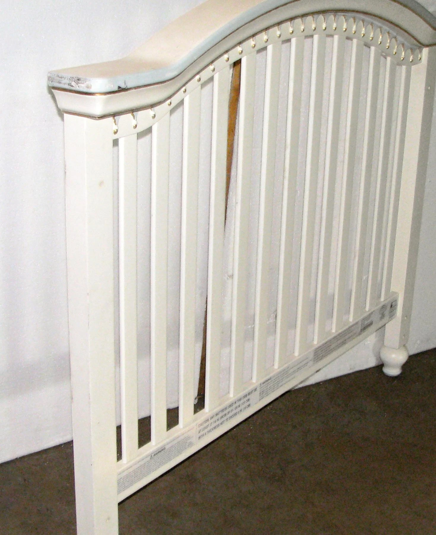 Vintage Arched White Queen Headboard Set 10 Vintage Arched White Queen Headboard Set - Image 8