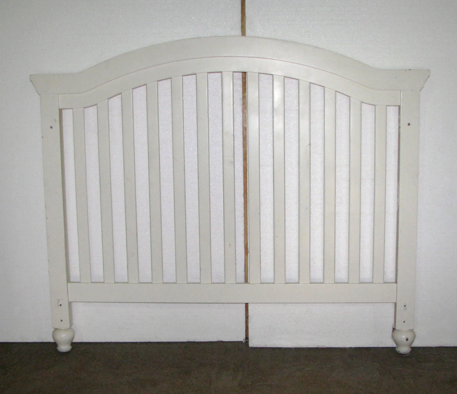 Vintage Arched White Queen Headboard Set 11 Vintage Arched White Queen Headboard Set - Image 9