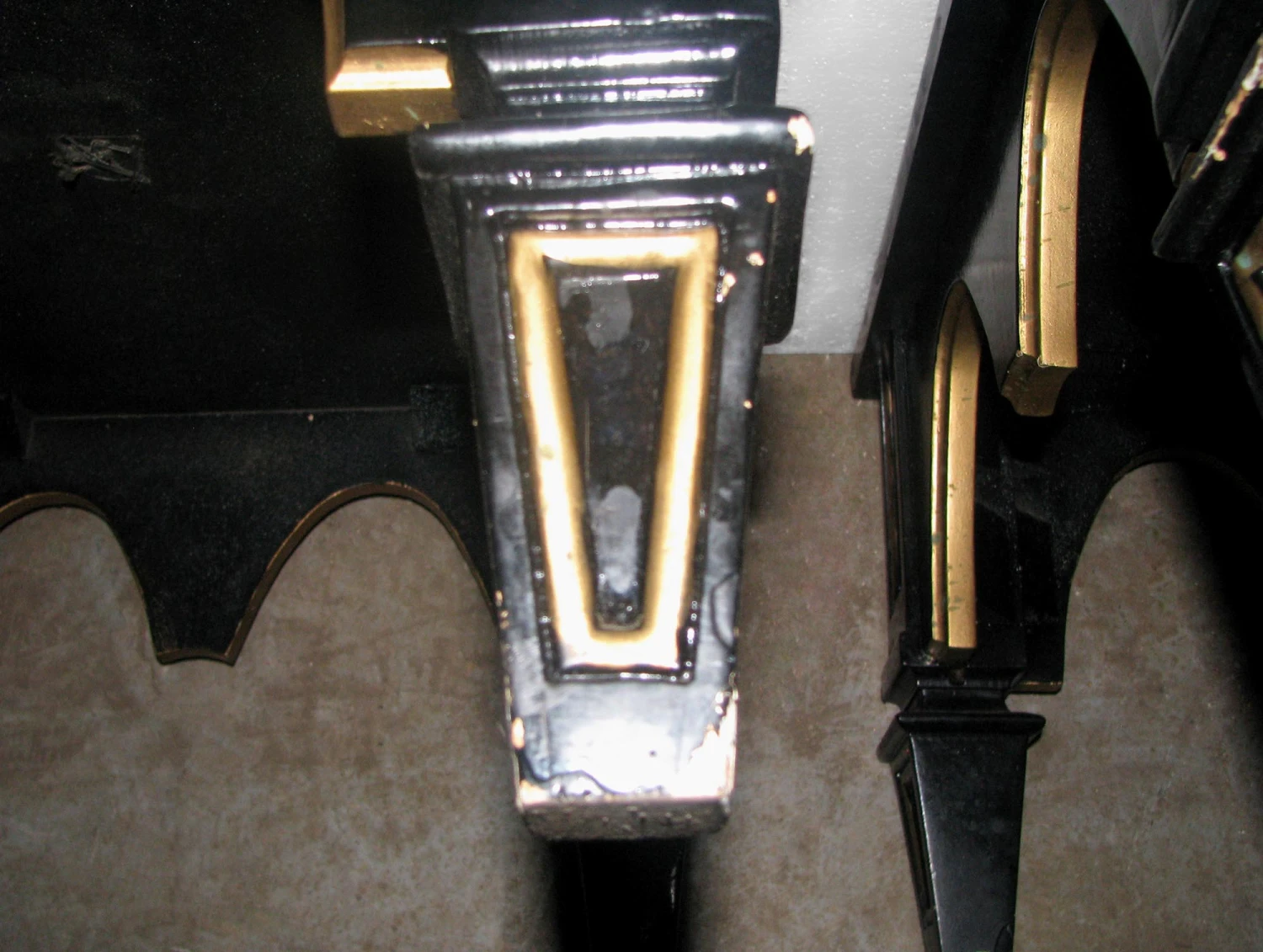 Vintage Black & Gold Gothic Square End Table 9 Vintage Black & Gold Gothic Square End Table - Image 7