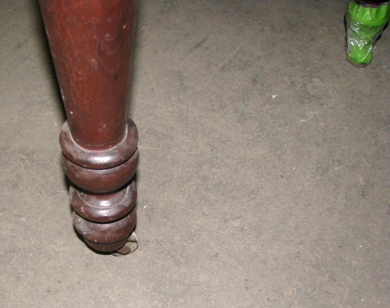 Antique Traditional Drop Leaf Table On Wheels 7 Antique Traditional Drop Leaf Table On Wheels - Image 5