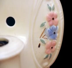 Pair Of 1930s Floral Bathroom Porcelain Wall Sconces 13 Pair Of 1930s Floral Bathroom Porcelain Wall Sconces -OGT Sale Store l210260 05