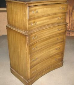 Vintage French Provincial Wooden Bedroom Dresser Set 24 Vintage French Provincial Wooden Bedroom Dresser Set -OGT Sale Store l212870 07