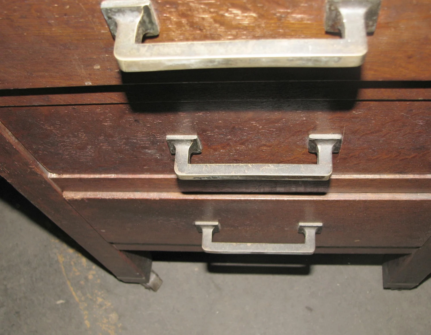 Antique Roll Top Wooden Desk In Tiger Oak 13 Antique Roll Top Wooden Desk In Tiger Oak - Image 11