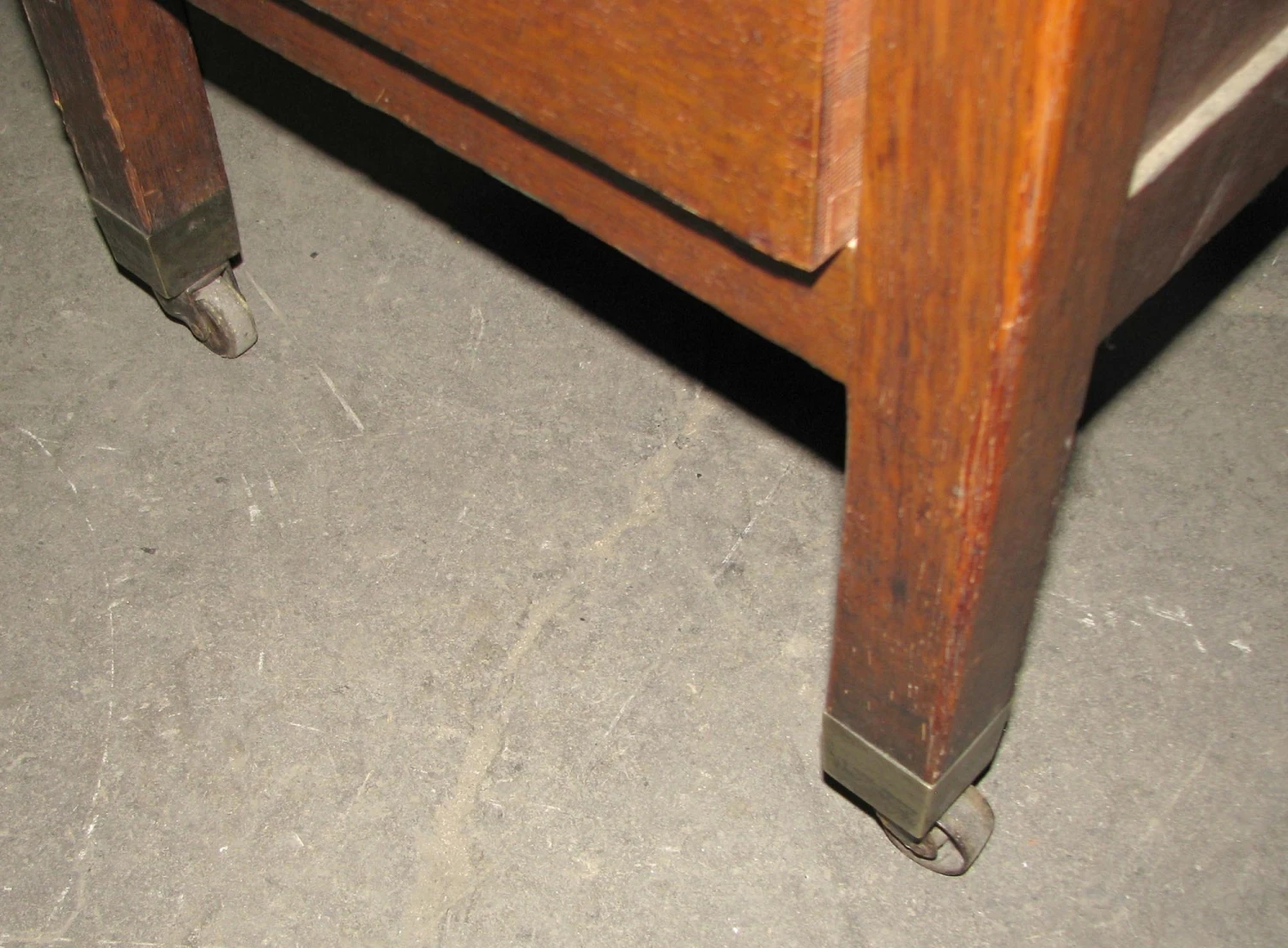 Antique Roll Top Wooden Desk In Tiger Oak 16 Antique Roll Top Wooden Desk In Tiger Oak - Image 14