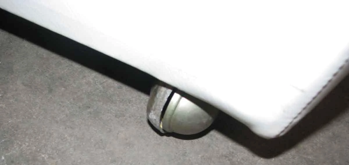 Vintage Mid Century White Vinyl Sofa & Ottoman 16 Vintage Mid Century White Vinyl Sofa & Ottoman - Image 14