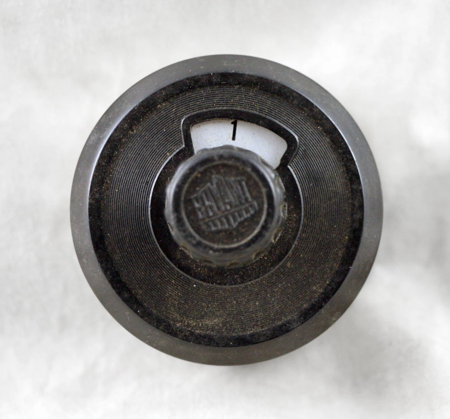 Vintage Bayant On & Off Switch 5 Vintage Bayant On & Off Switch - Image 3