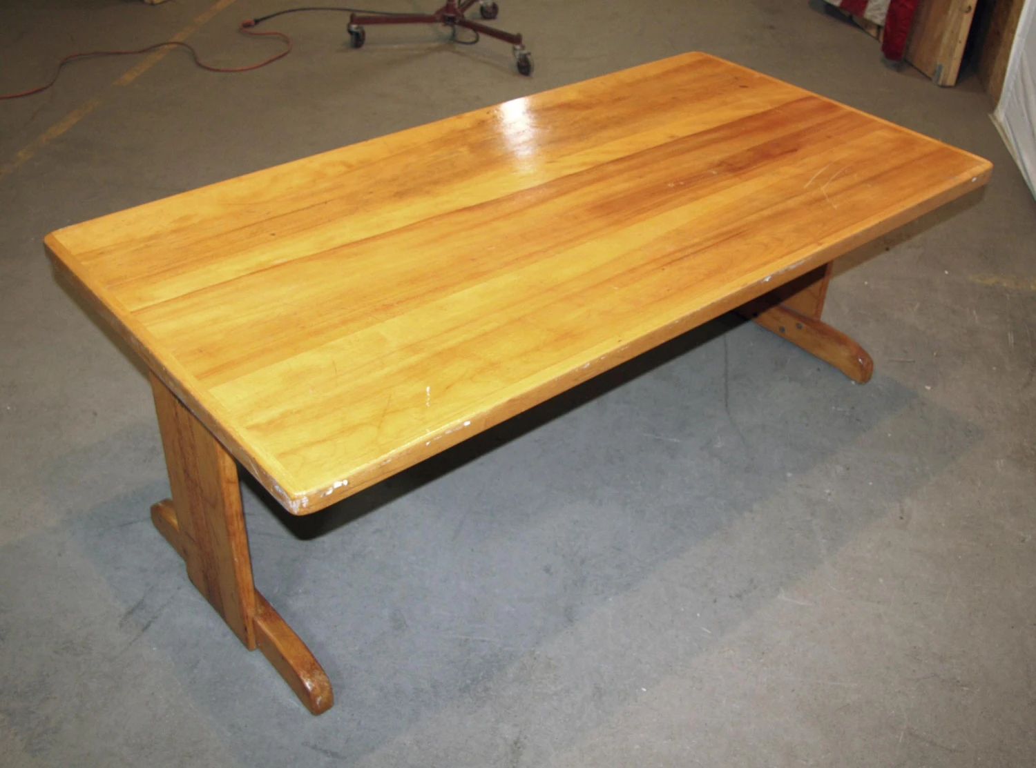 Vintage 5 Ft. Wooden Coffee Table 5 Vintage 5 Ft. Wooden Coffee Table - Image 3