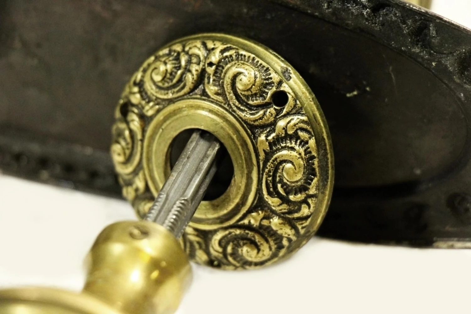 Antique 6 Fold 1920s Door Knob Set 6 Antique 6 Fold 1920s Door Knob Set - Image 4