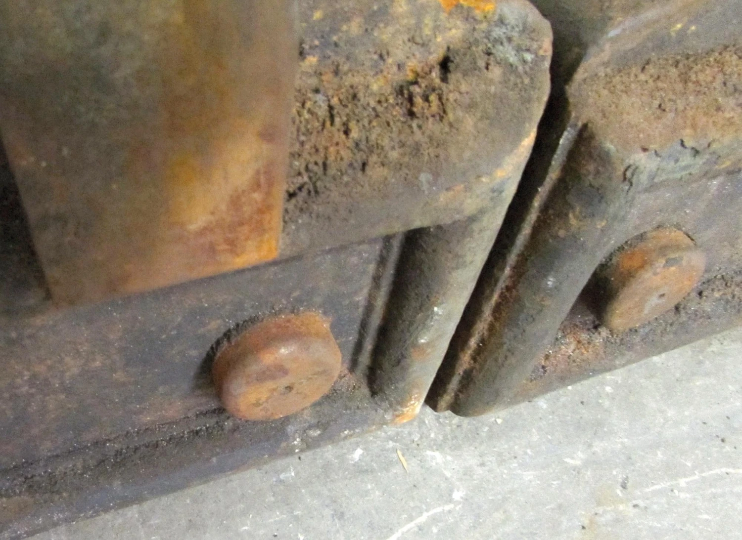 Pair Of 19th Century Cast Iron Architectural Brackets 6 Pair Of 19th Century Cast Iron Architectural Brackets - Image 4