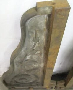 Pair Of 19th Century Cast Iron Architectural Brackets 13 Pair Of 19th Century Cast Iron Architectural Brackets -OGT Sale Store m217974 05