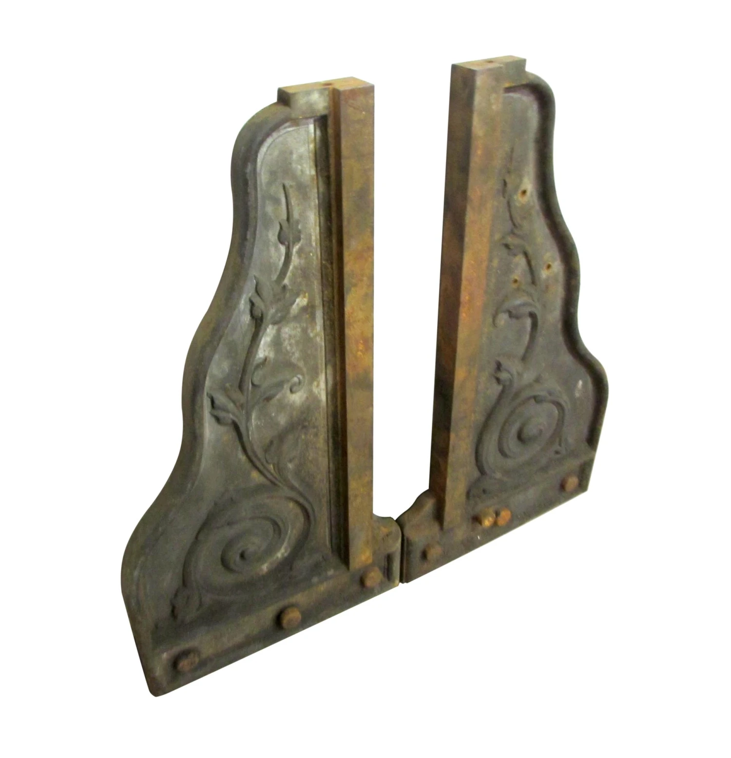 Pair Of 19th Century Cast Iron Architectural Brackets 8 Pair Of 19th Century Cast Iron Architectural Brackets - Image 6