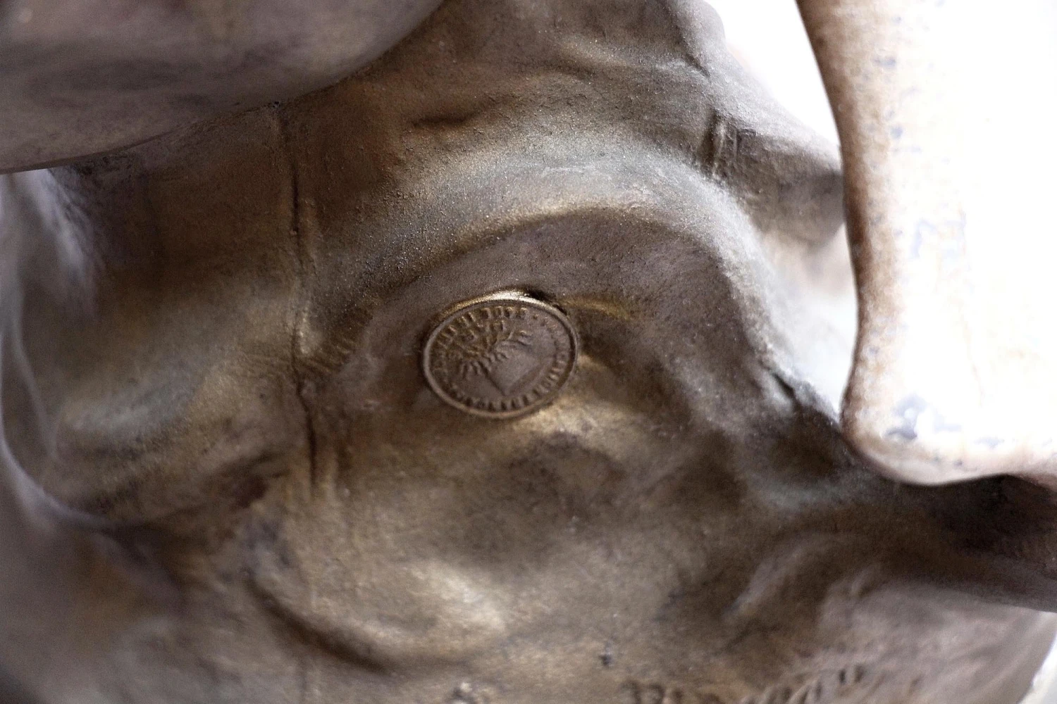 Victorian Figural 5 Frosted Shades Table Lamp 16 Victorian Figural 5 Frosted Shades Table Lamp - Image 14