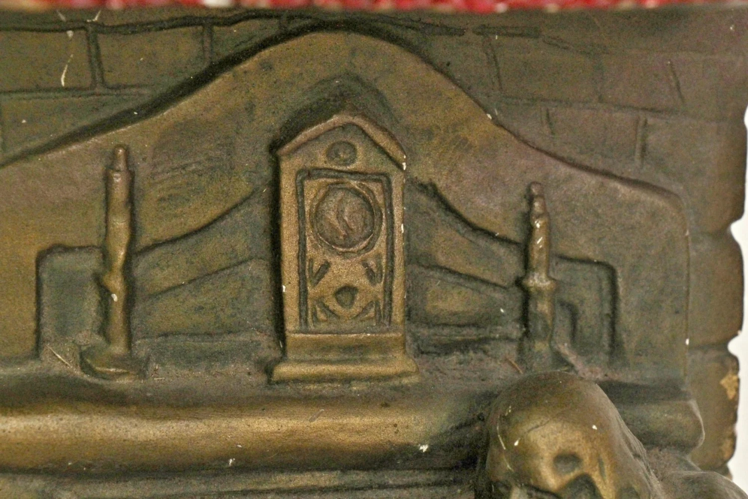 Pair Of 1920s Fireplace Pictorial Sculpture Table Lamps 8 Pair Of 1920s Fireplace Pictorial Sculpture Table Lamps - Image 6