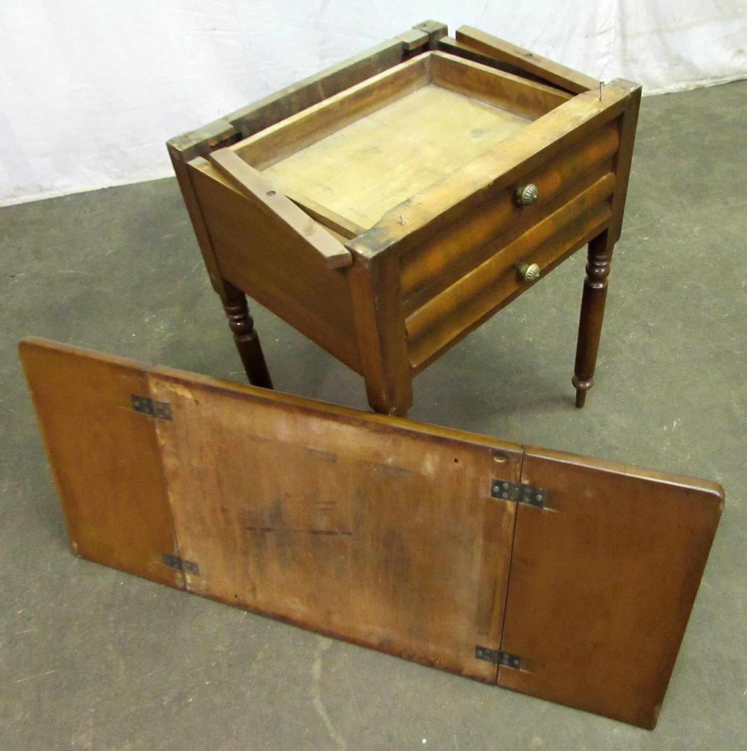 Traditional Walnut 2 Drawers 2 Top Extensions End Table 10 Traditional Walnut 2 Drawers 2 Top Extensions End Table - Image 8