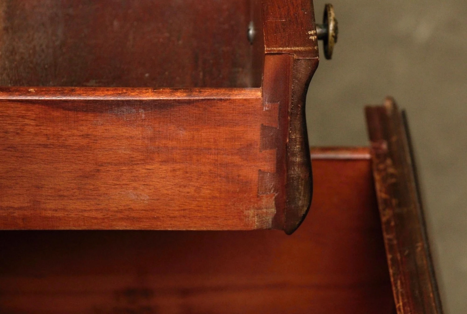 Vanity With Mirror 13 Vanity With Mirror - Image 11