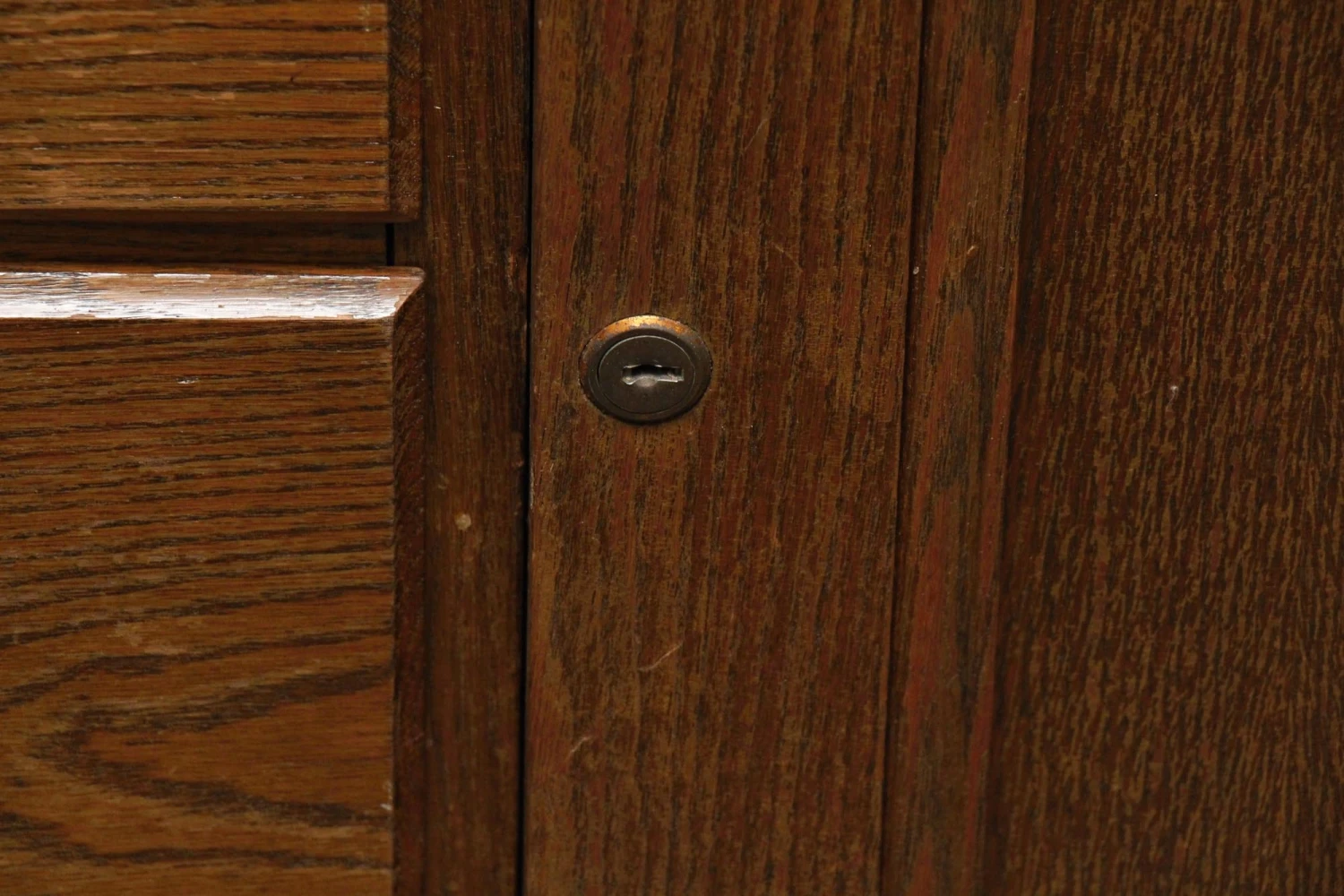 Solid Oak Hutch Cabinet 12 Solid Oak Hutch Cabinet - Image 10