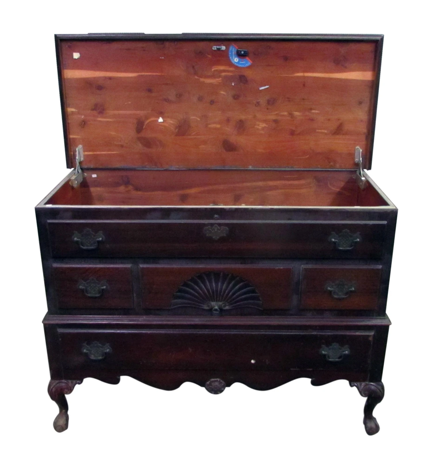 Wooden Claw Foot Chest 10 Wooden Claw Foot Chest - Image 8