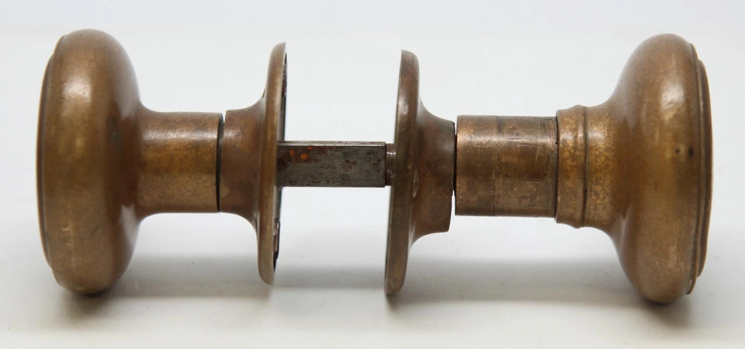 Bronze Concentric Passage Circle Door Knob Set 6 Bronze Concentric Passage Circle Door Knob Set - Image 4