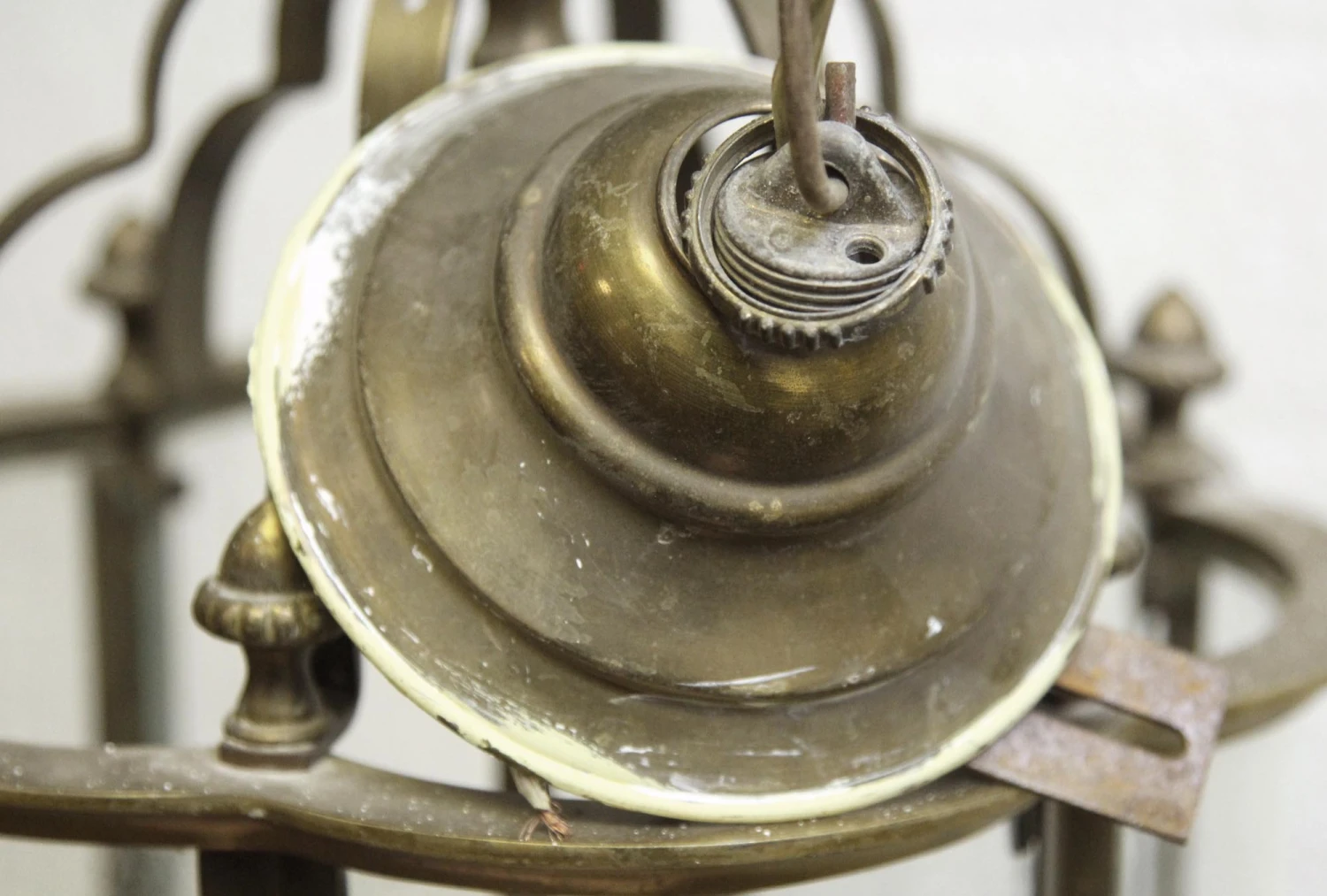 Vintage 3 Light Clear Glass Brass Ceiling Lantern 7 Vintage 3 Light Clear Glass Brass Ceiling Lantern - Image 5