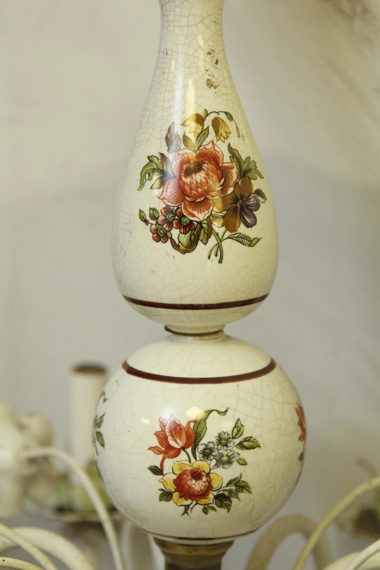 Floral French Country Style Chandelier With 8 Lights 6 Floral French Country Style Chandelier With 8 Lights - Image 4