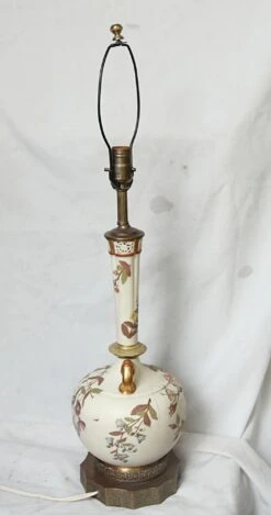 Vintage Hand Painted Oriental Floral Brass Base Table Lamp 19 Vintage Hand Painted Oriental Floral Brass Base Table Lamp -OGT Sale Store m234023 08