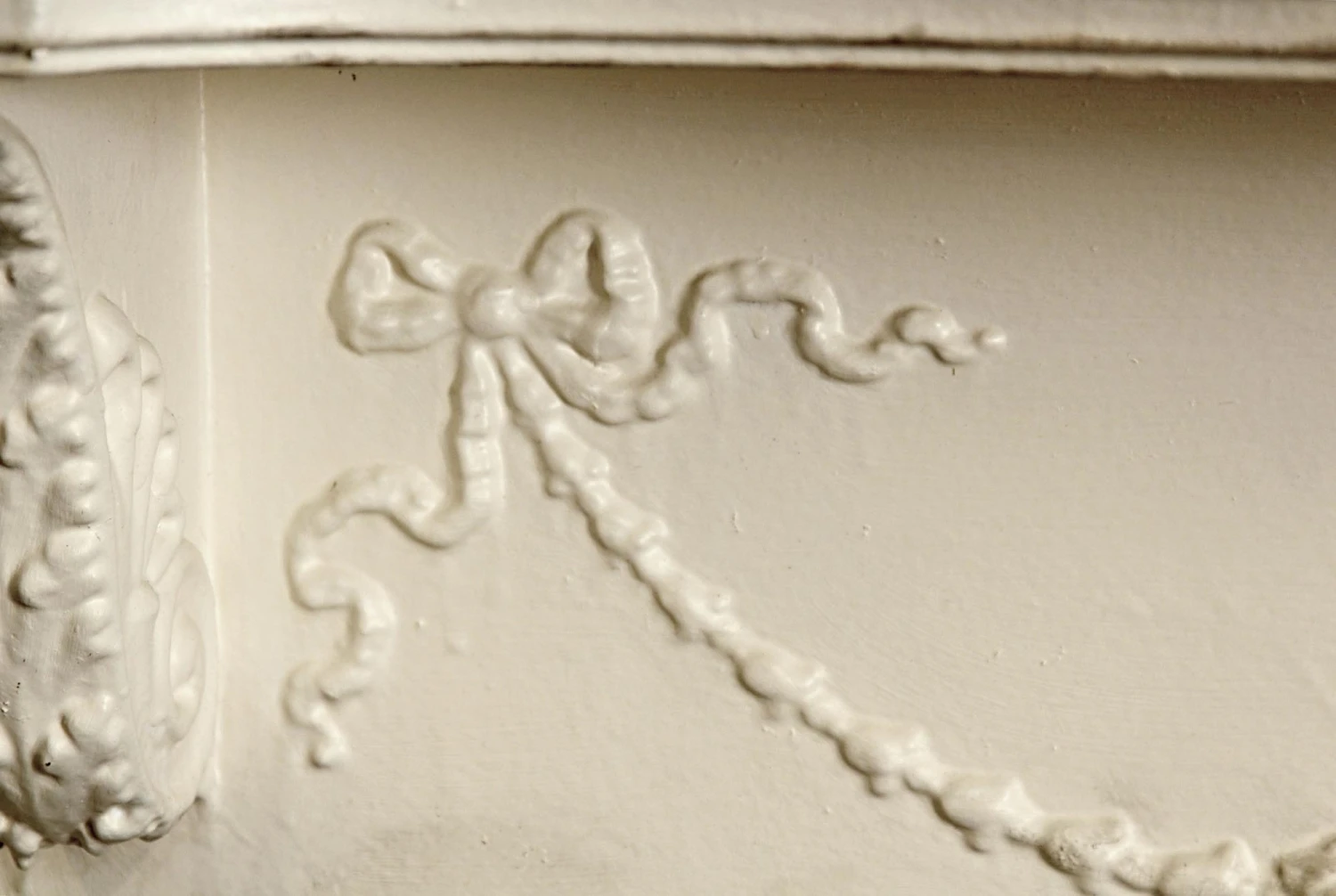 Antique Federal Wooden Mantel With Beveled Mirror 6 Antique Federal Wooden Mantel With Beveled Mirror - Image 4