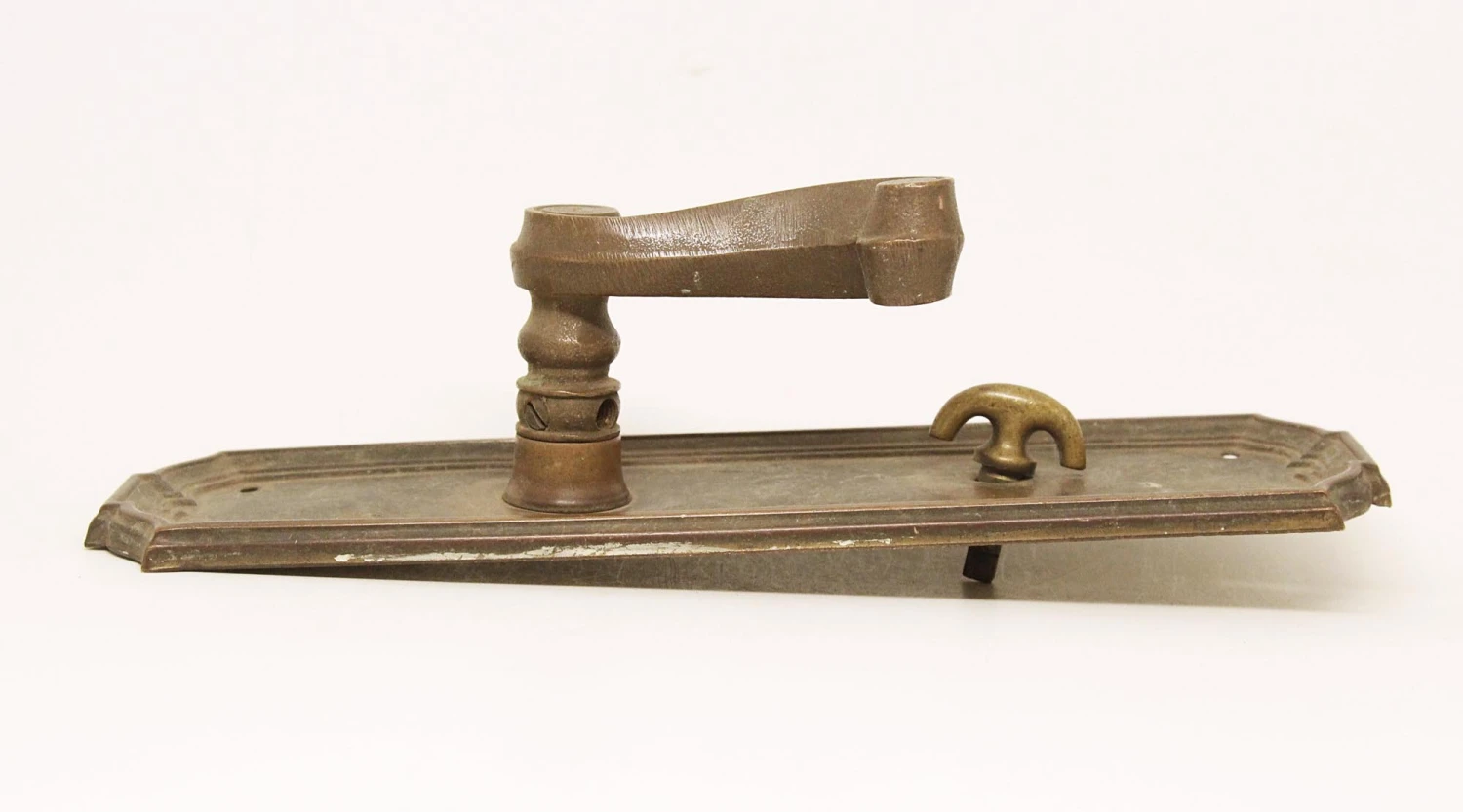 Yale Plate With Serpentine Handle 9 Yale Plate With Serpentine Handle - Image 7