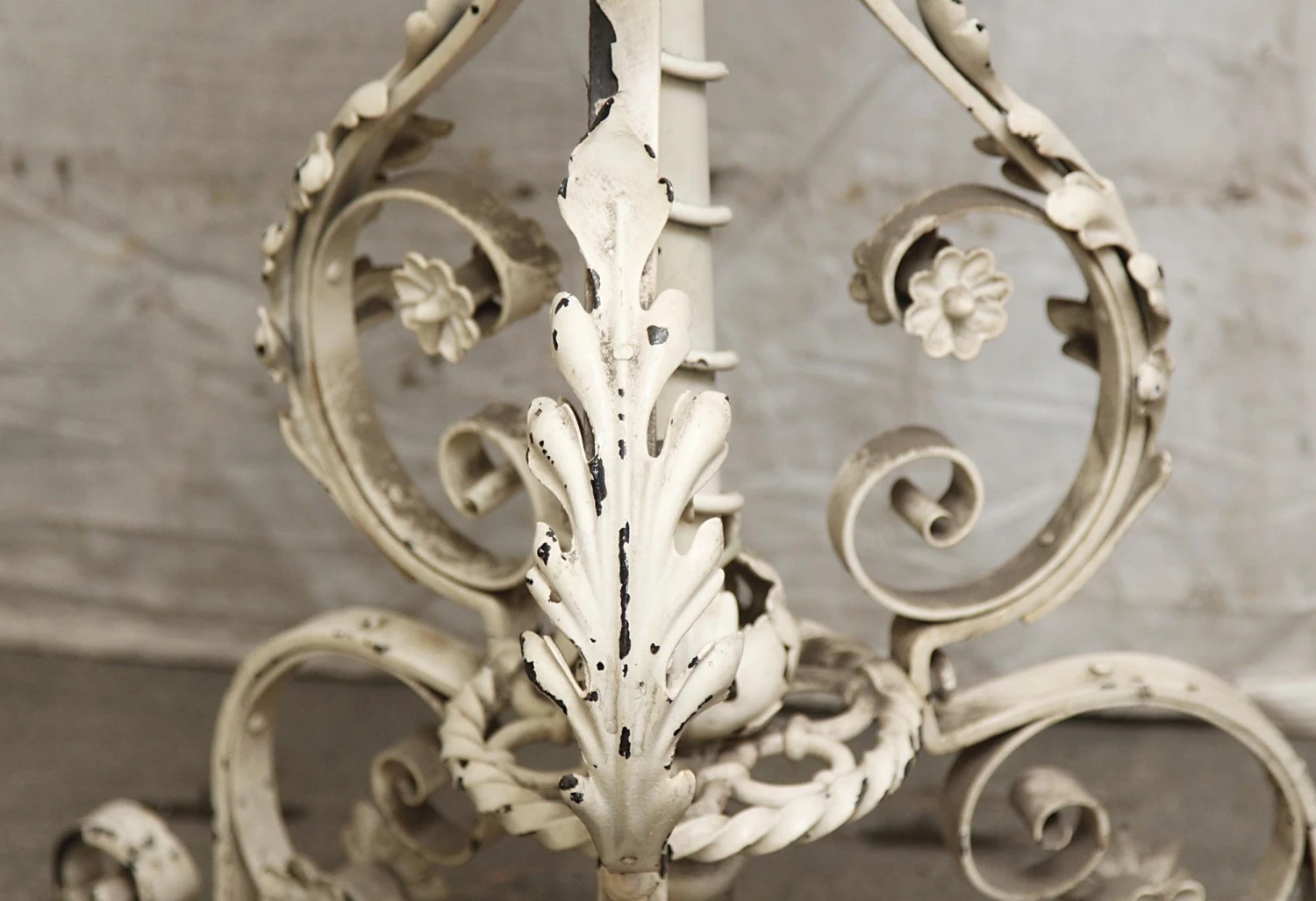 Vintage White Floral Iron & Onyx Floor Lamp 8 Vintage White Floral Iron & Onyx Floor Lamp - Image 6