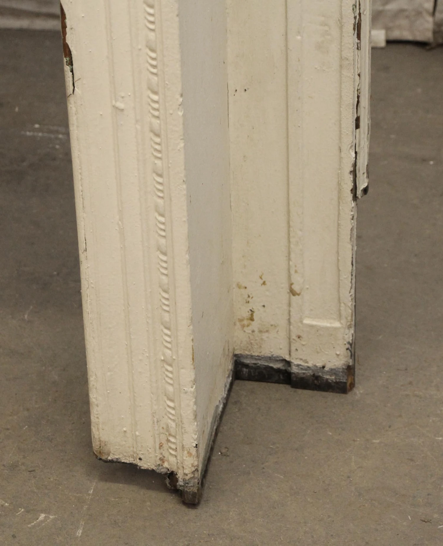 Oak Straight Line With Egg & Dart Wood Mantel 6 Oak Straight Line With Egg & Dart Wood Mantel - Image 4