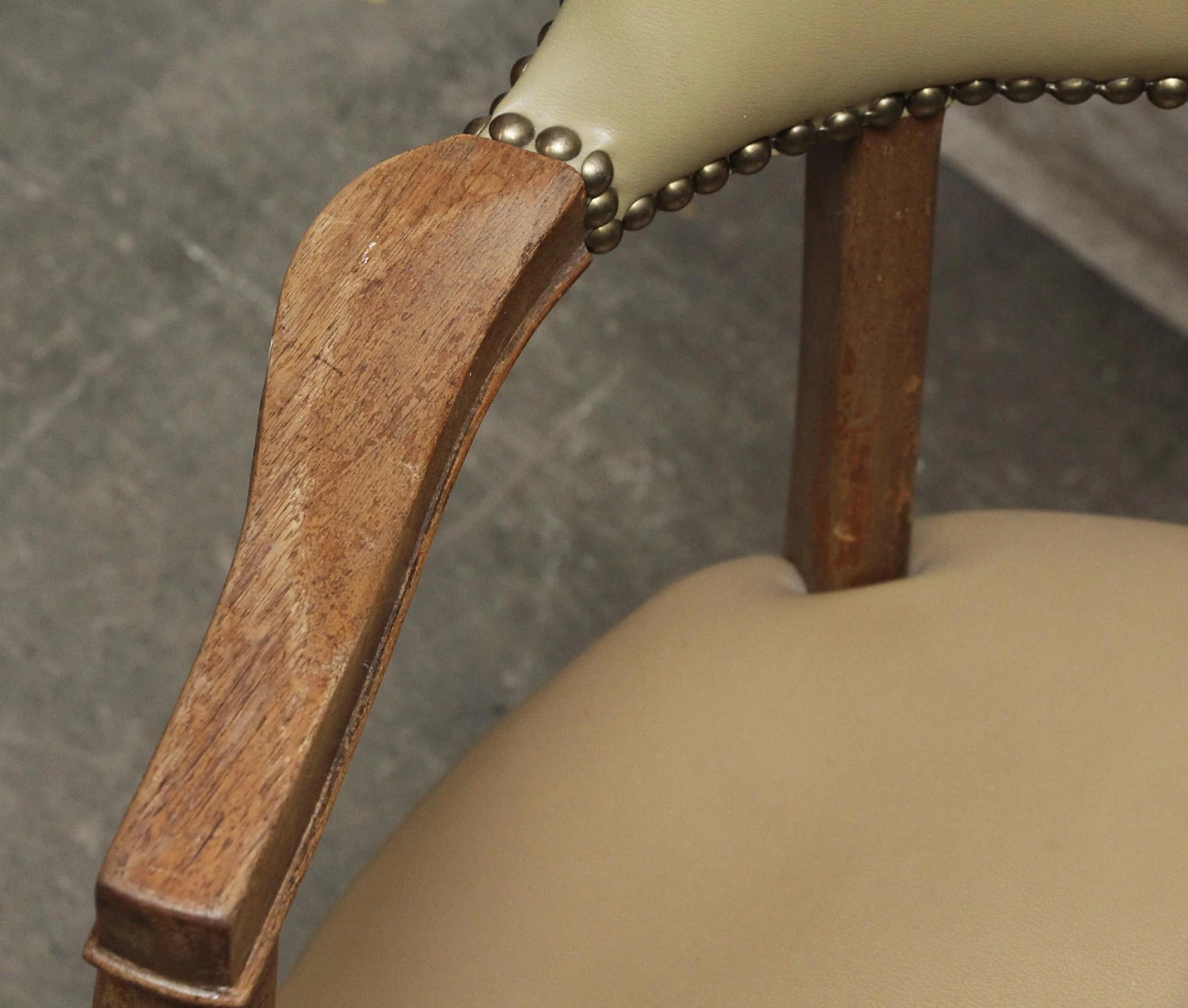 Studded Vinyl Tan Chair 6 Studded Vinyl Tan Chair - Image 4