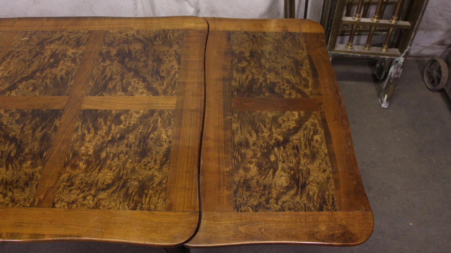 Queen Anne Table With End Extensions 6 Queen Anne Table With End Extensions - Image 4