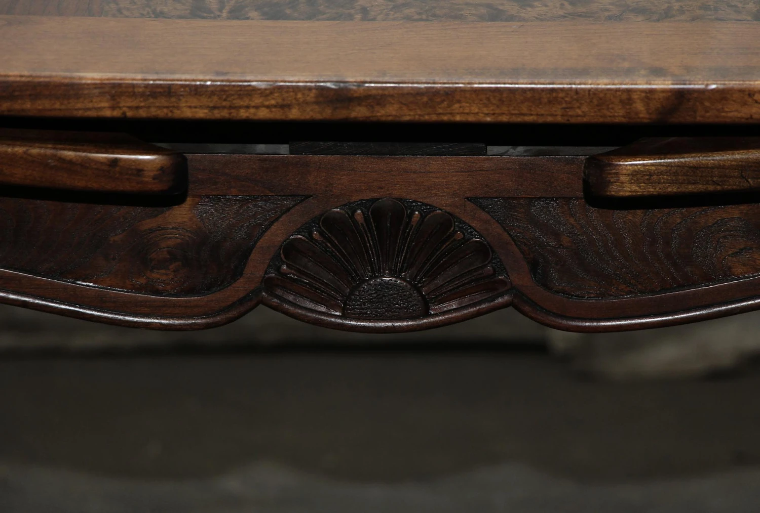 Queen Anne Table With End Extensions 12 Queen Anne Table With End Extensions - Image 10